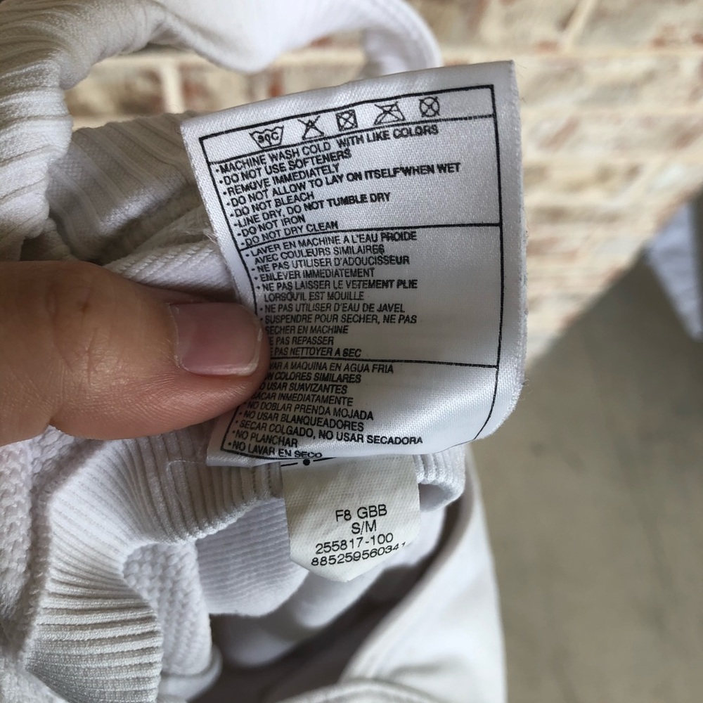 Nike FitDry Racerback Built in Bra Sports Tank S/M - Picture 10 of 10